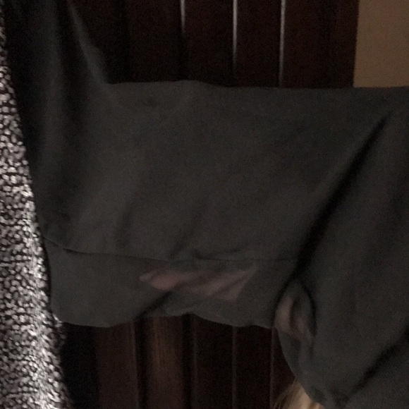 Express top. - Picture 3 of 5